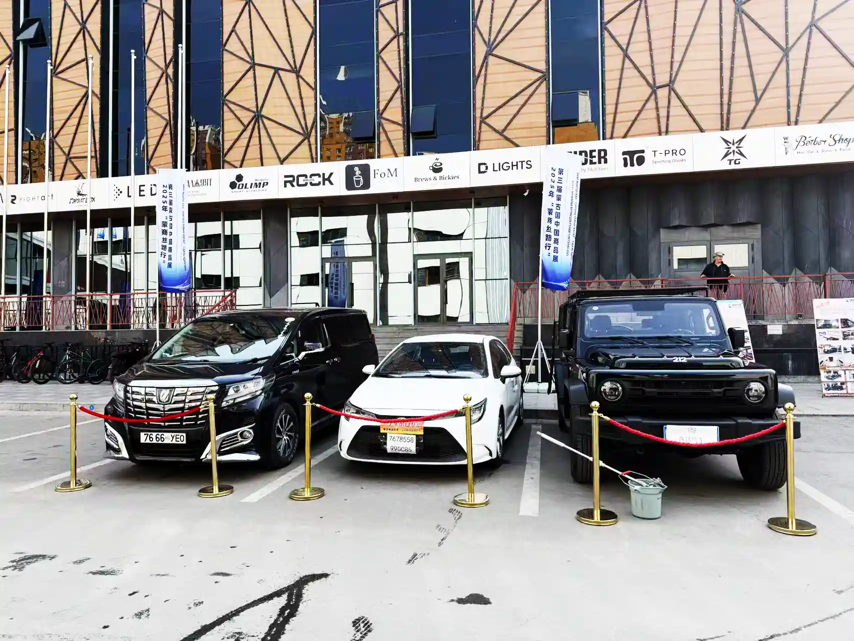 china used cars showcased at the pre-owned auto export fair